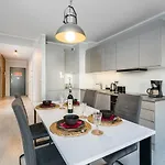 شقة Niedzialkowskiego By Renters بوزنان