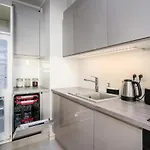 Niedzialkowskiego By Renters شقة