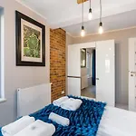 Niedzialkowskiego By Renters بوزنان