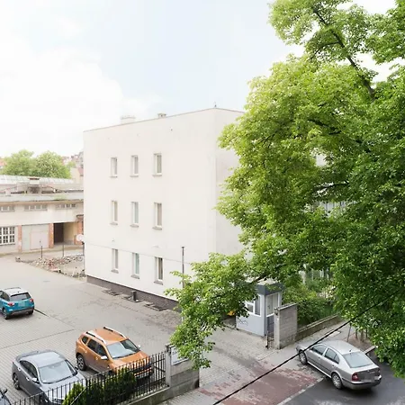 Niedzialkowskiego By Renters Apartment