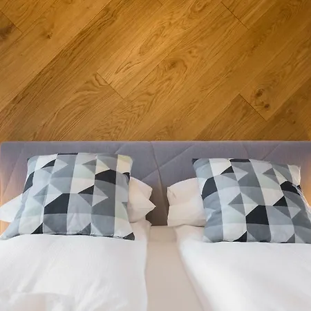 Niedzialkowskiego By Renters * بوزنان