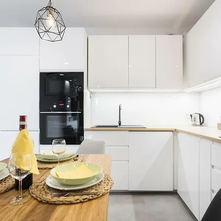 Niedzialkowskiego By Renters Apartmán *