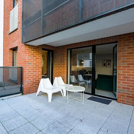 Niedzialkowskiego By Renters *