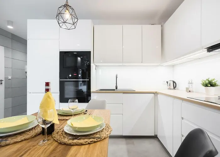 Niedzialkowskiego By Renters アパート *