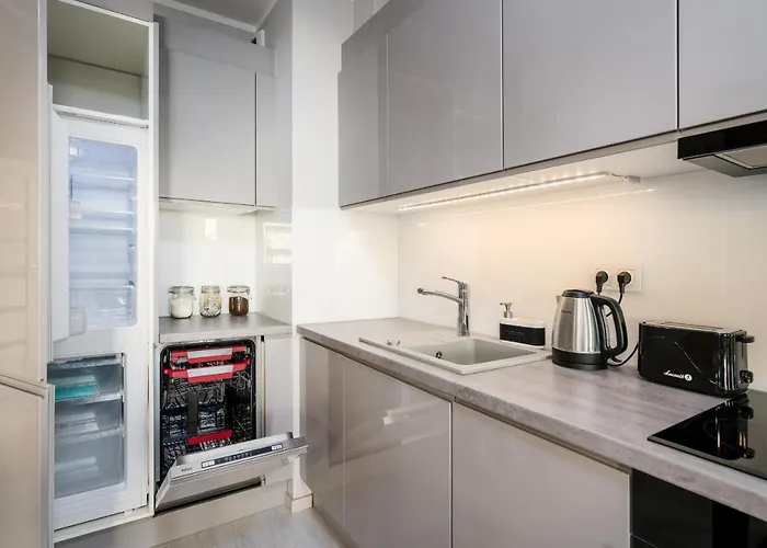 Niedzialkowskiego By Renters アパート